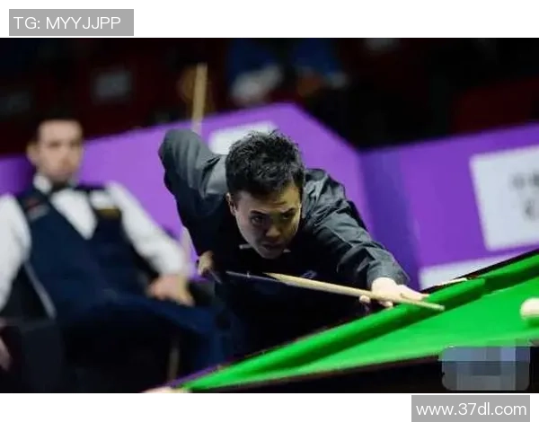 傅家俊与罗伯逊精彩对决回放分析全程解读与精彩瞬间回顾