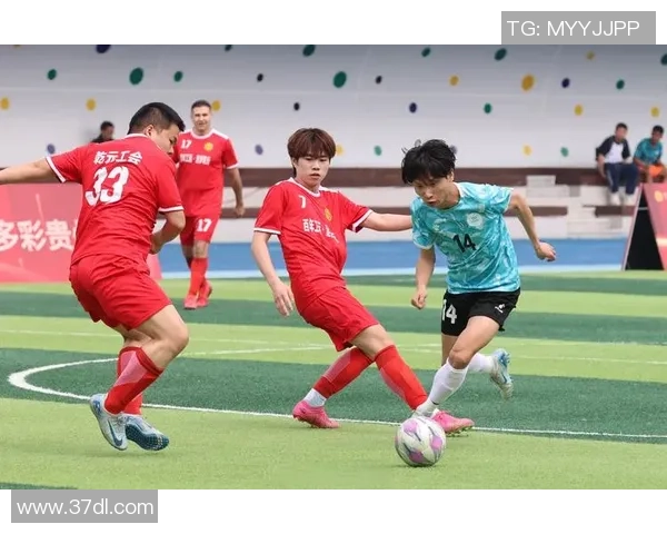 加维引领足球新时代展现天赋与拼搏精神的传奇旅程 加维引领足球新时代展现天赋与拼搏精神的传奇旅程