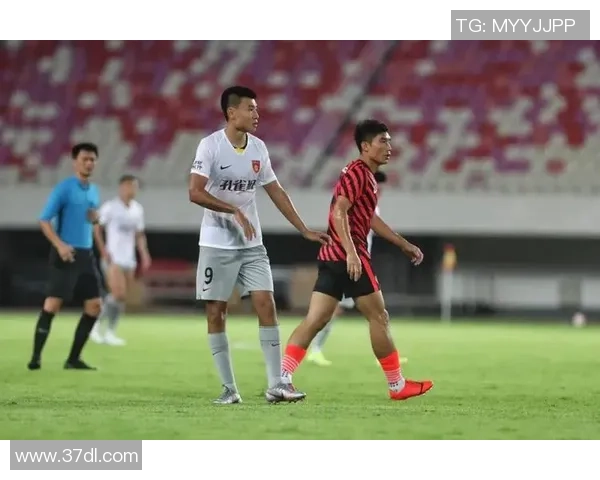 恒大与华夏幸福激战在即球迷期待精彩对决与精彩表现